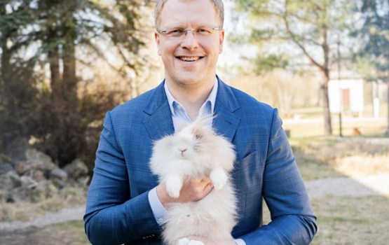 Lieldienu sveiciens no Daugavpils valstspilsētas pašvaldības domes priekšsēdētāja Andreja Elksniņa