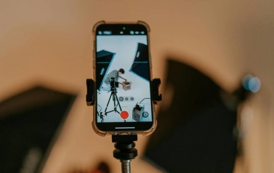 Jauniešus aicina apgūt video veidošanas prasmes mācībās Daugavpilī