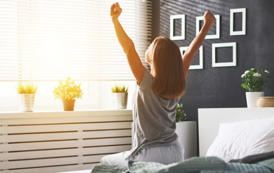 Kāpēc veiksmīgi cilvēki ceļas jau plkst. 5.00 - un vai tas patiešām ir veselīgi?