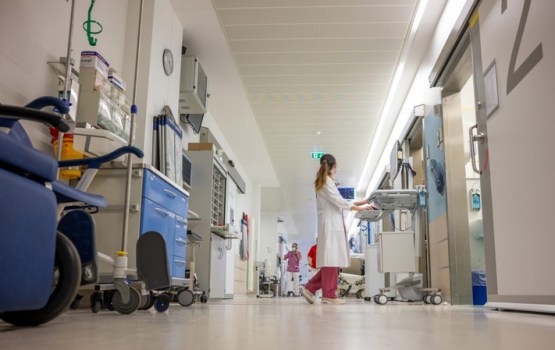 Kvotas jau beigušās aprīlī: kā Latvijā darbojas “pieejamā” medicīna