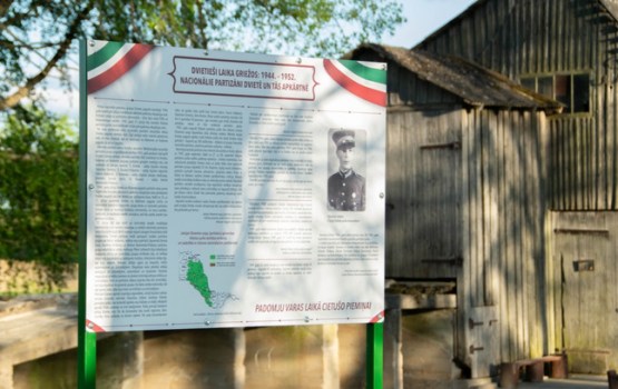 Dvietē atklāts piemiņas stends nacionālo partizānu kustībai