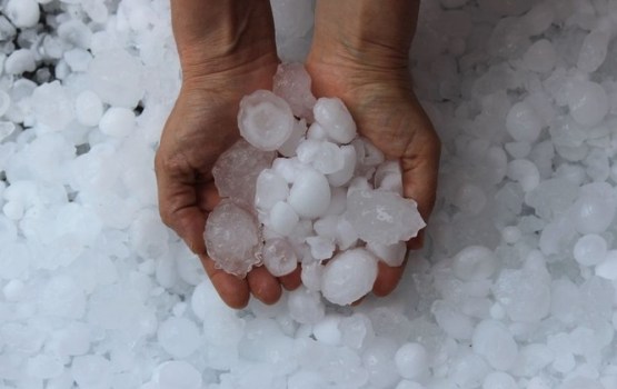 Meteorologi brīdina: nākotnē Eiropā arvien biežāk iespējama milzu krusa