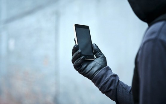 Krāpnieki pielāgojas arvien ātrāk: telefonkrāpniecība atkal uzņem apgriezienus