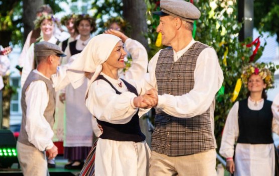 Kāzu tradīcijas atdzīvosies Daugavpilī: oktobrī gaidāms XIII Starptautiskais folkloras festivāls