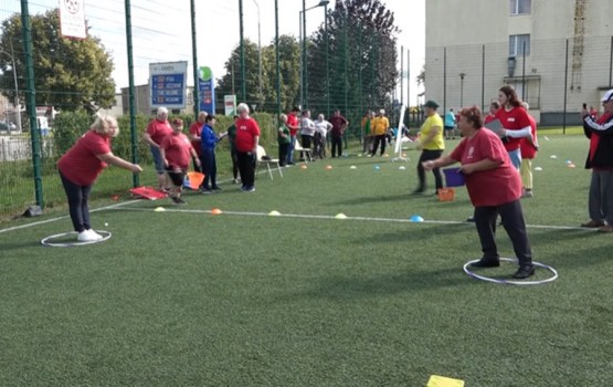 Sports, kas palīdz atkal iziet sabiedrībā: Daugavpilī pulcējās cilvēki ar invaliditāti no Latvijas un Lietuvas