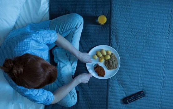 Arī aknām ir savs „pulkstenis”: kā ēšanas laiks ietekmē vielmaiņu?