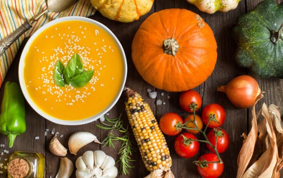 Šos astoņus produktus oktobrī vērts iekļaut ēdienkartē: uztura speciālistu ieteikumi